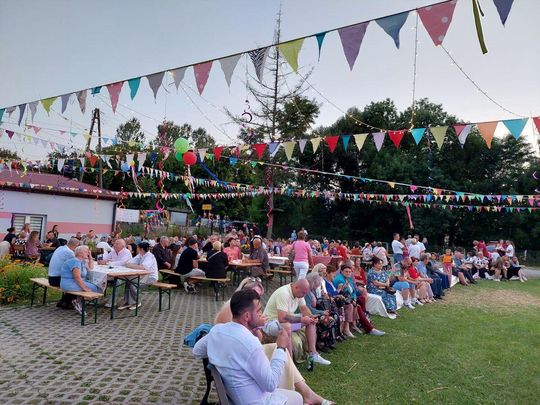 Zenek i Mariolka zostali małżeństwem. Wesele w stylu PRL w Michalowie [ZDJĘCIA cz. 2]