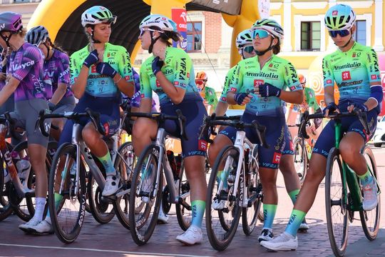 Zamość: Start honorowy Tour de Pologne Woman - galeria zdjęć