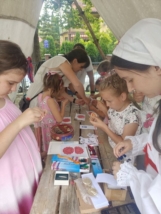 Dni Powiatu Tomaszowskiego z Marszałkiem Piłsudskim, rekonstruktorami i kabaretem OT.TO [ZDJĘCIA]