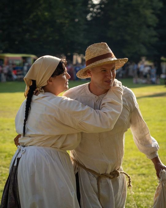 Dni Powiatu Tomaszowskiego z Marszałkiem Piłsudskim, rekonstruktorami i kabaretem OT.TO [ZDJĘCIA]