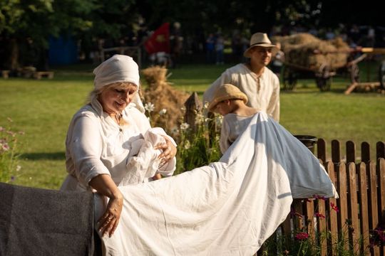Dni Powiatu Tomaszowskiego z Marszałkiem Piłsudskim, rekonstruktorami i kabaretem OT.TO [ZDJĘCIA]