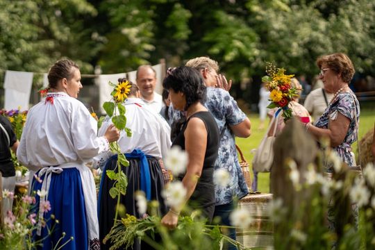 Dni Powiatu Tomaszowskiego z Marszałkiem Piłsudskim, rekonstruktorami i kabaretem OT.TO [ZDJĘCIA]