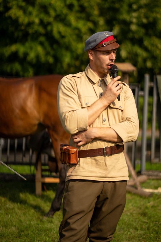 Dni Powiatu Tomaszowskiego z Marszałkiem Piłsudskim, rekonstruktorami i kabaretem OT.TO [ZDJĘCIA]