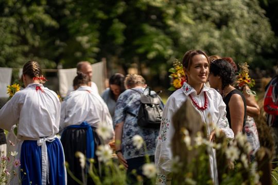 Dni Powiatu Tomaszowskiego z Marszałkiem Piłsudskim, rekonstruktorami i kabaretem OT.TO [ZDJĘCIA]
