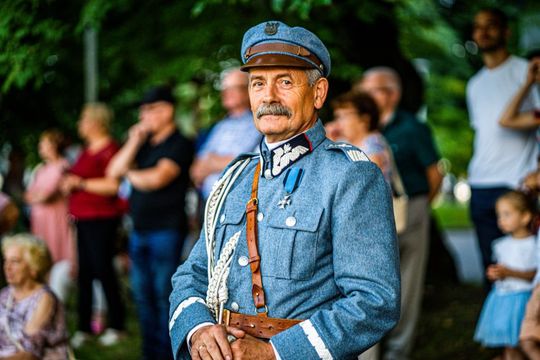 Dni Powiatu Tomaszowskiego z Marszałkiem Piłsudskim, rekonstruktorami i kabaretem OT.TO [ZDJĘCIA]