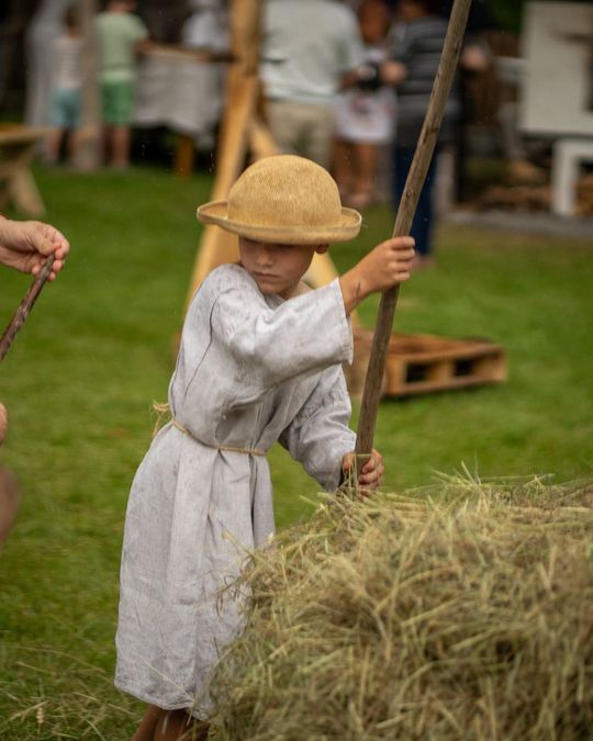 Dni Powiatu Tomaszowskiego z Marszałkiem Piłsudskim, rekonstruktorami i kabaretem OT.TO [ZDJĘCIA]