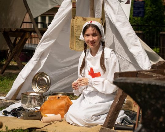 Dni Powiatu Tomaszowskiego z Marszałkiem Piłsudskim, rekonstruktorami i kabaretem OT.TO [ZDJĘCIA]