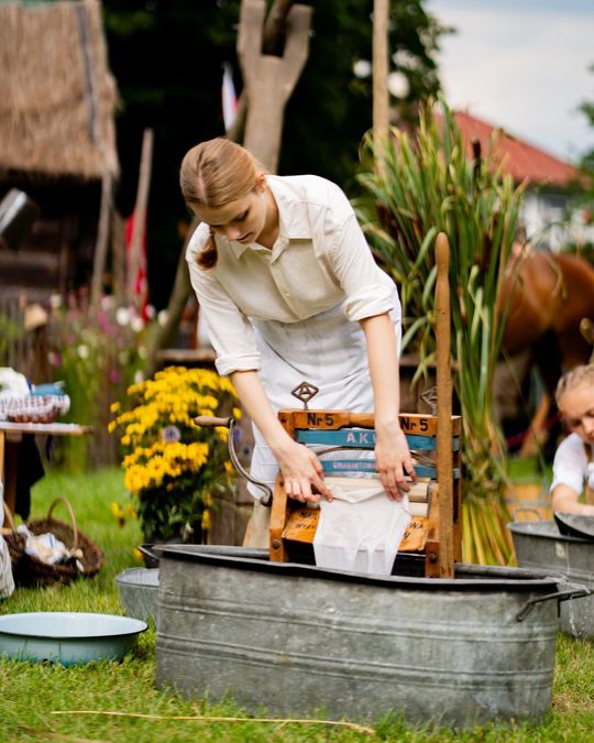 Dni Powiatu Tomaszowskiego z Marszałkiem Piłsudskim, rekonstruktorami i kabaretem OT.TO [ZDJĘCIA]