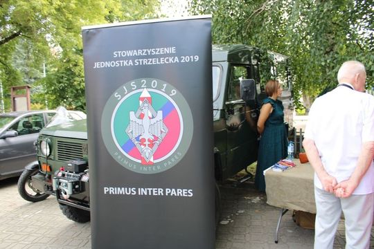 Dni Powiatu Tomaszowskiego z Marszałkiem Piłsudskim, rekonstruktorami i kabaretem OT.TO [ZDJĘCIA]