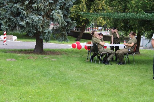 Dni Powiatu Tomaszowskiego z Marszałkiem Piłsudskim, rekonstruktorami i kabaretem OT.TO [ZDJĘCIA]
