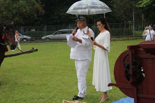 Dni Powiatu Tomaszowskiego z Marszałkiem Piłsudskim, rekonstruktorami i kabaretem OT.TO [ZDJĘCIA]