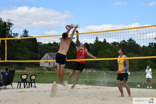 Siatkarze z Zamościa najlepsi w Chmielakowym Turnieju Plażowej Piłki Siatkowej 2025 [ZDJĘCIA]
