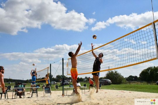 Siatkarze z Zamościa najlepsi w Chmielakowym Turnieju Plażowej Piłki Siatkowej 2025 [ZDJĘCIA]