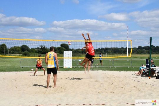 Siatkarze z Zamościa najlepsi w Chmielakowym Turnieju Plażowej Piłki Siatkowej 2025 [ZDJĘCIA]
