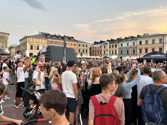 Zamość na Okrągło 2025 – motoryzacyjne święto w sercu miasta [ZDJĘCIA]