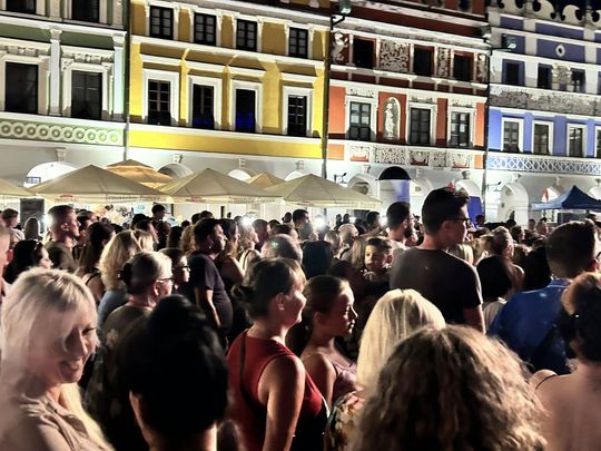 Zamość na Okrągło 2025 – motoryzacyjne święto w sercu miasta [ZDJĘCIA]