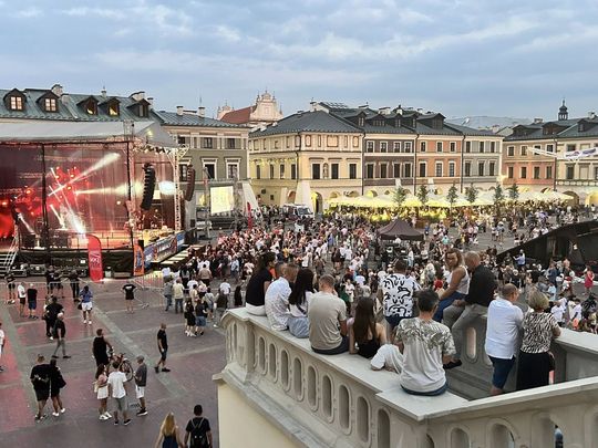 Zamość na Okrągło 2025 – motoryzacyjne święto w sercu miasta [ZDJĘCIA]