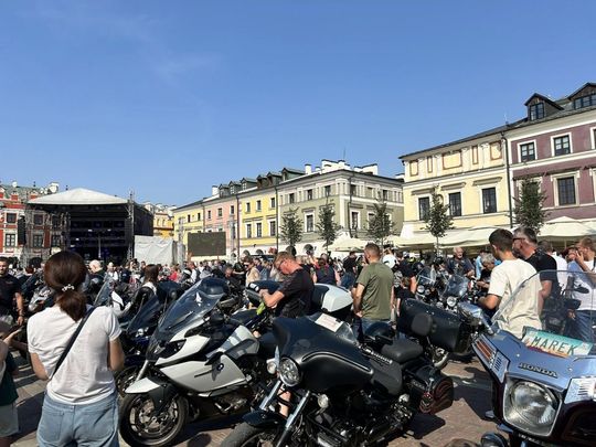 Zamość na Okrągło 2025 – motoryzacyjne święto w sercu miasta [ZDJĘCIA]