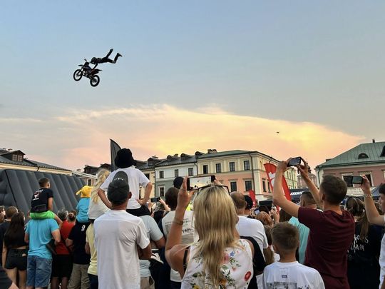 Zamość na Okrągło 2025 – motoryzacyjne święto w sercu miasta [ZDJĘCIA]