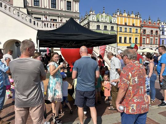 Zamość na Okrągło 2025 – motoryzacyjne święto w sercu miasta [ZDJĘCIA]
