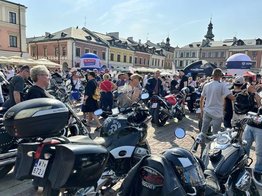 Zamość na Okrągło 2025 – motoryzacyjne święto w sercu miasta [ZDJĘCIA]