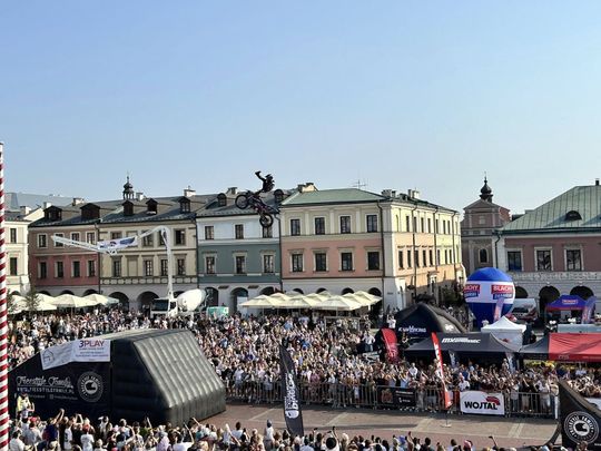 Zamość na Okrągło 2025 – motoryzacyjne święto w sercu miasta [ZDJĘCIA]