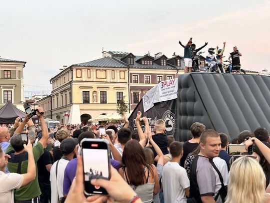 Zamość na Okrągło 2025 – motoryzacyjne święto w sercu miasta [ZDJĘCIA]