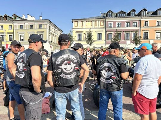 Zamość na Okrągło 2025 – motoryzacyjne święto w sercu miasta [ZDJĘCIA]