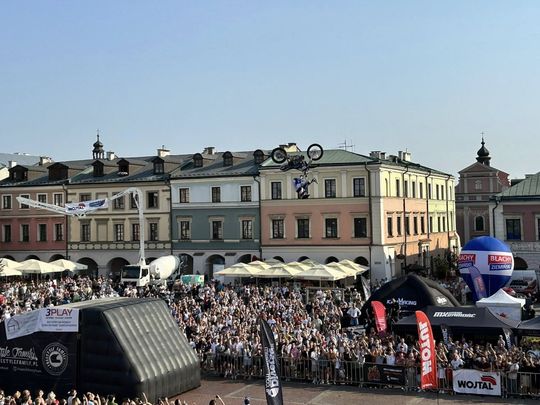 Zamość na Okrągło 2025 – motoryzacyjne święto w sercu miasta [ZDJĘCIA]