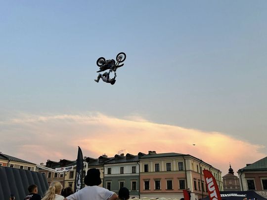 Zamość na Okrągło 2025 – motoryzacyjne święto w sercu miasta [ZDJĘCIA]