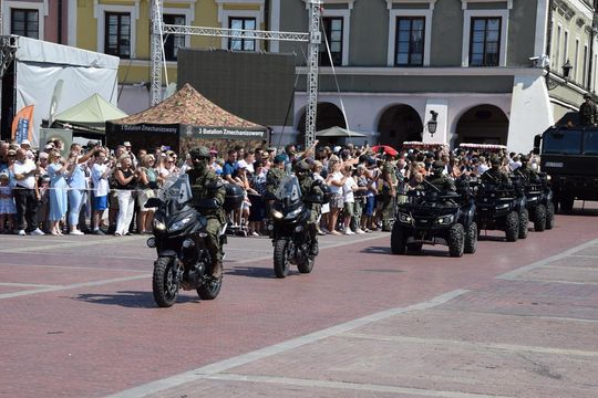 Święto Wojska Polskiego w Zamościu - galeria zdjęć Święto Wojska Polskiego w Zamościu - galeria zdjęć