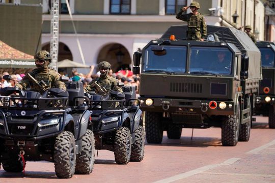 Święto Wojska Polskiego w Zamościu - galeria zdjęć Święto Wojska Polskiego w Zamościu - galeria zdjęć