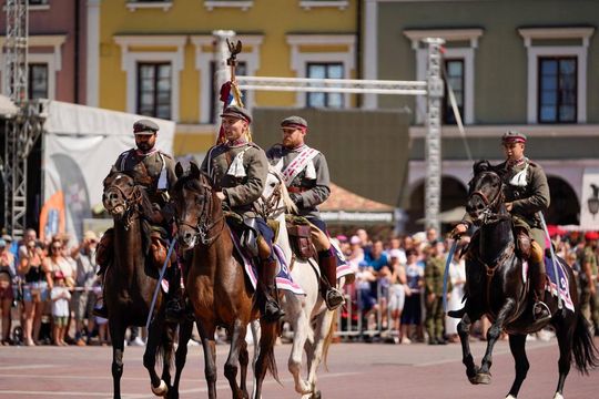 Święto Wojska Polskiego w Zamościu - galeria zdjęć Święto Wojska Polskiego w Zamościu - galeria zdjęć
