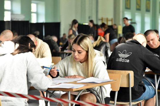 Zamość: Wakacje z Wojskiem 2 – młodzi ochotnicy rozpoczęli szkolenie [ZDJĘCIA]