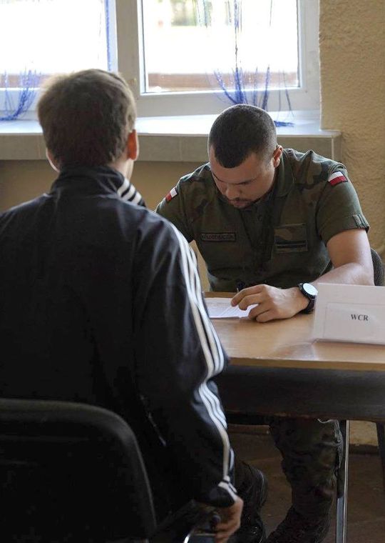 Zamość: Wakacje z Wojskiem 2 – młodzi ochotnicy rozpoczęli szkolenie [ZDJĘCIA]