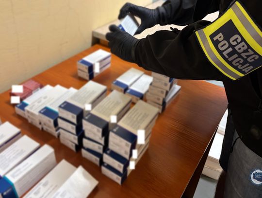 Handel lekami. Reklamowali je jako sposób na niechcianą ciążę [ZDJĘCIA]