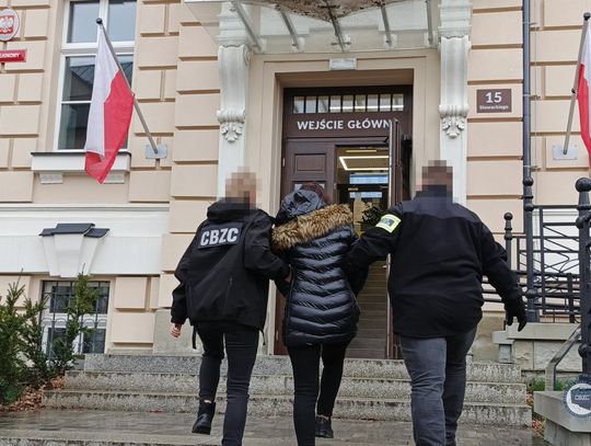 Handel lekami. Reklamowali je jako sposób na niechcianą ciążę [ZDJĘCIA]