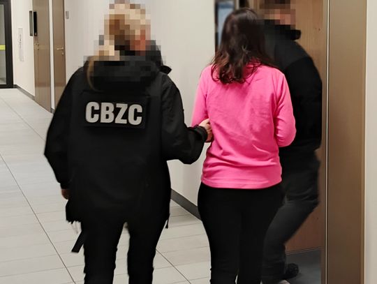 Handel lekami. Reklamowali je jako sposób na niechcianą ciążę [ZDJĘCIA]