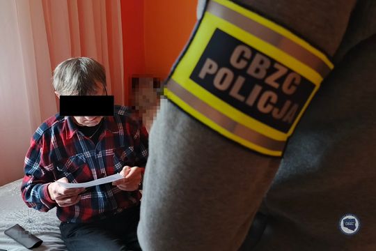 Handel lekami. Reklamowali je jako sposób na niechcianą ciążę [ZDJĘCIA]