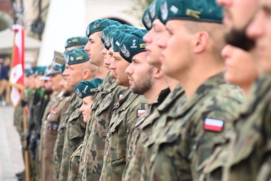 Święto 18. Zamojskiego Pułku Przeciwlotniczego na Rynku Wielkim [ZDJĘCIA]