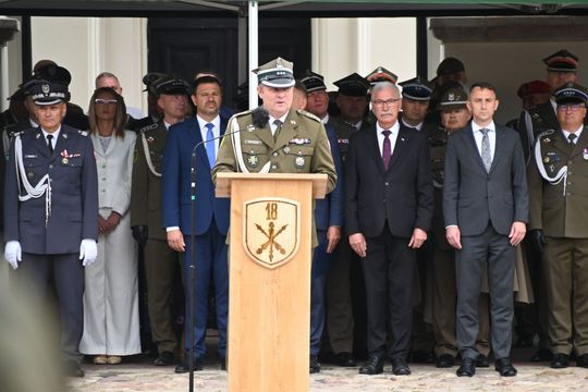 Święto 18. Zamojskiego Pułku Przeciwlotniczego na Rynku Wielkim [ZDJĘCIA]