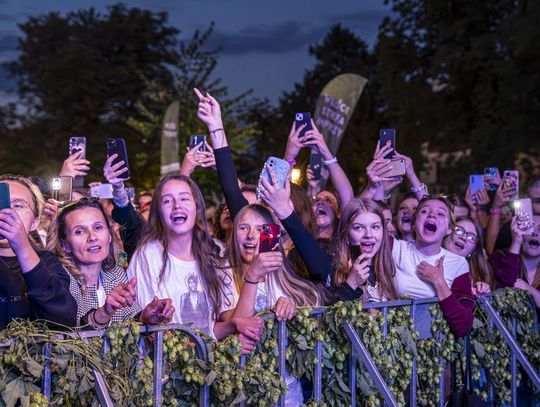 Chmielaki Krasnostawskie: Oskar Cyms zaczarował publiczność. Zobacz zdjęcia z koncertu