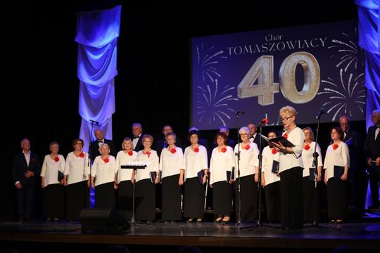 40-lecie chóru Tomaszowiacy i 55-lecie działalności artystycznej Mariana Gumieli [ZDJĘCIA]