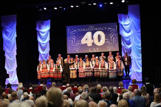 40-lecie chóru Tomaszowiacy i 55-lecie działalności artystycznej Mariana Gumieli [ZDJĘCIA]
