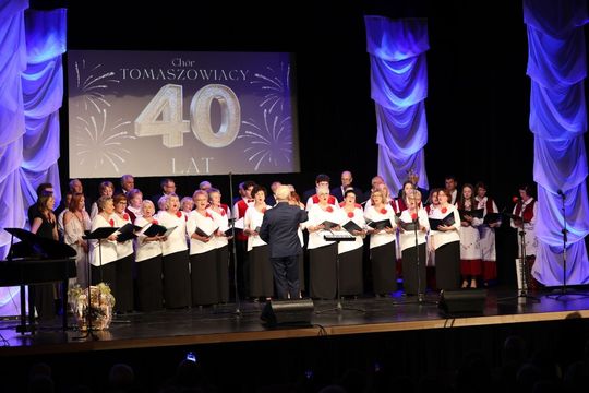 40-lecie chóru Tomaszowiacy i 55-lecie działalności artystycznej Mariana Gumieli [ZDJĘCIA]