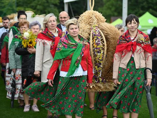 Łabunie: Dożynki Powiatowo-Gminne pod patronatem prezydenta RP Karola Nawrockiego [ZDJĘCIA]