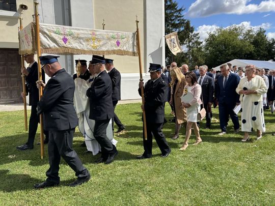 Dożynki w Podhorcach. Tak świętowali mieszkańcy gm. Tomaszów [ZDJĘCIA]