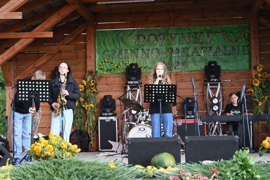 Dożynki w Podhorcach. Tak świętowali mieszkańcy gm. Tomaszów [ZDJĘCIA]
