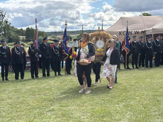 Dożynki w Podhorcach. Tak świętowali mieszkańcy gm. Tomaszów [ZDJĘCIA]