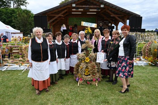 Dożynki w Podhorcach. Tak świętowali mieszkańcy gm. Tomaszów [ZDJĘCIA]